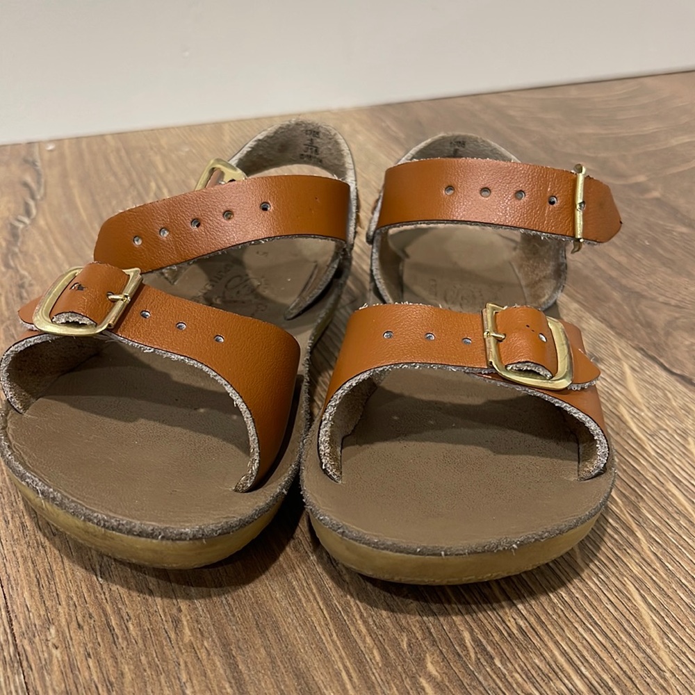 Brown Sunsans Size 6